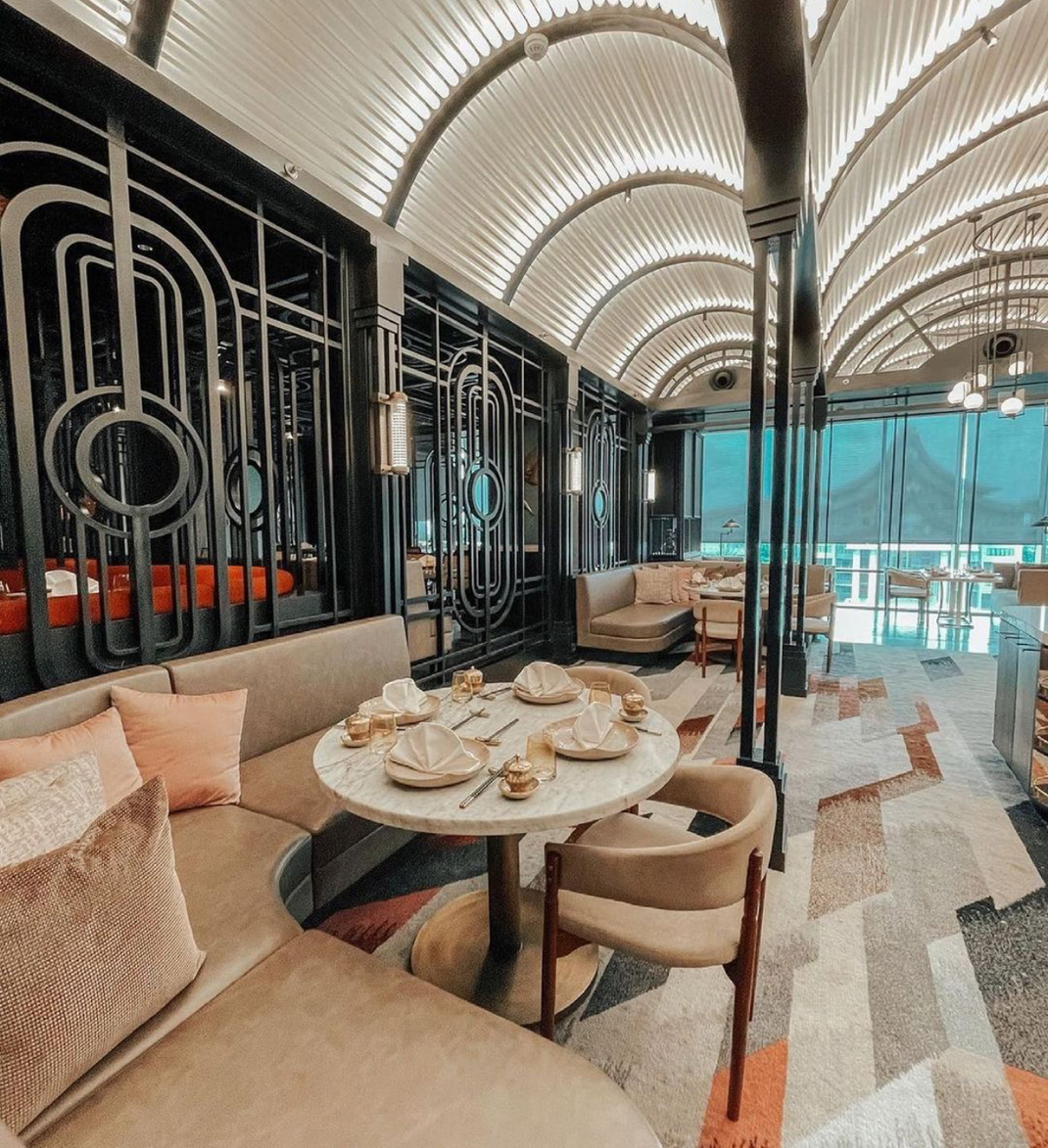 酒店餐厅Swissôtel Jakarta 印度尼西亚 雅加达 酒店餐厅 中国 金属 弧形 logo设计 vi设计 空间设计