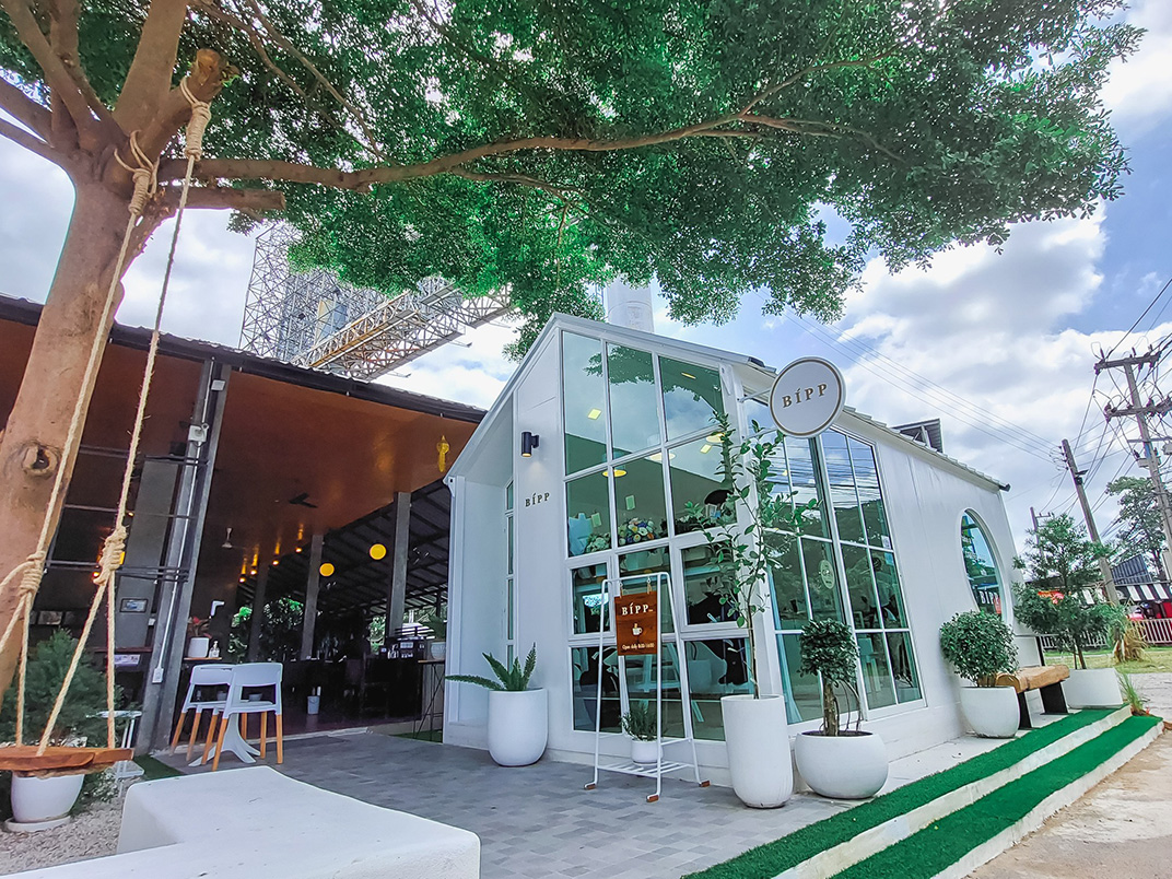 咖啡店BIPP 泰国 咖啡店 热带 绿植 白色空间 logo设计 vi设计 空间设计