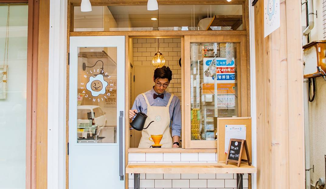 英式咖啡店B'Lieves Cafe，日本