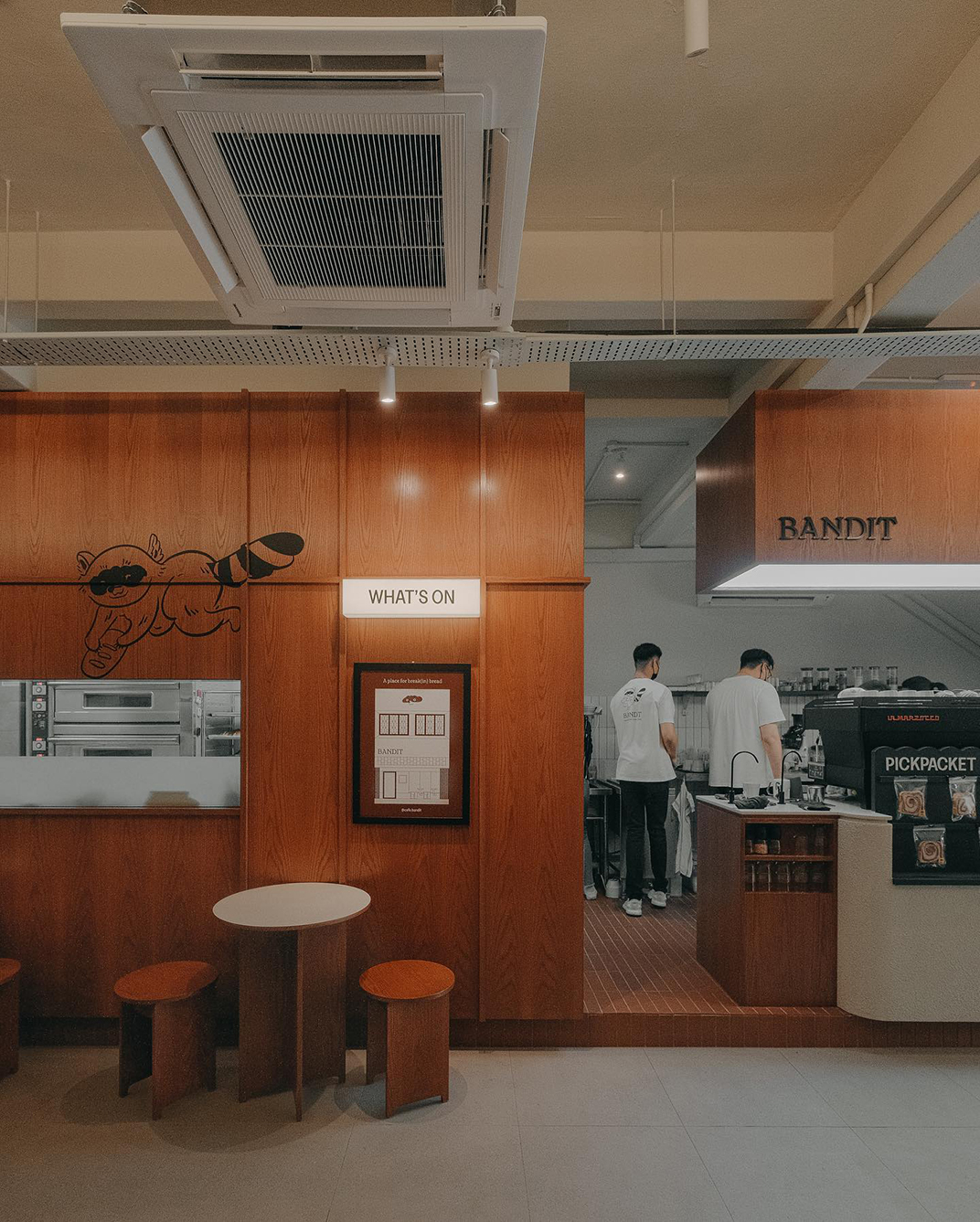 面包店咖啡馆Bandit, 马来西亚 吉隆坡 咖啡馆 面包店 插画设计 logo设计 vi设计 空间设计