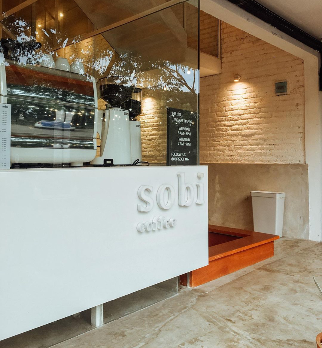 红砖咖啡店sobi coffee 咖啡店 café 红砖 白色 logo设计 vi设计 空间设计