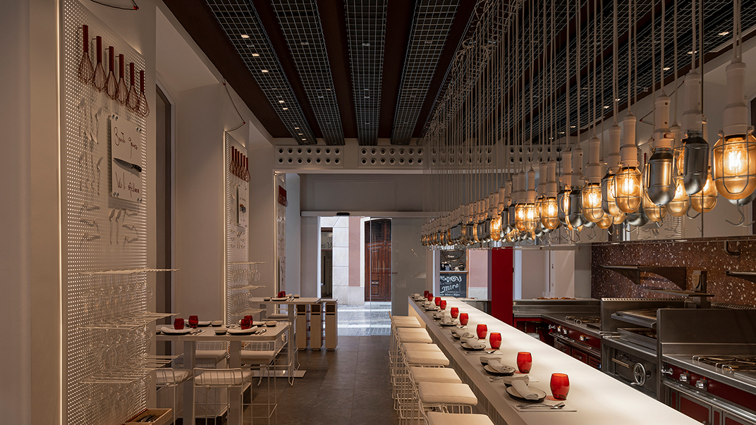 美食工坊餐厅LA COSMO 西班牙 美食工坊 金属 玻璃 logo设计 vi设计 空间设计