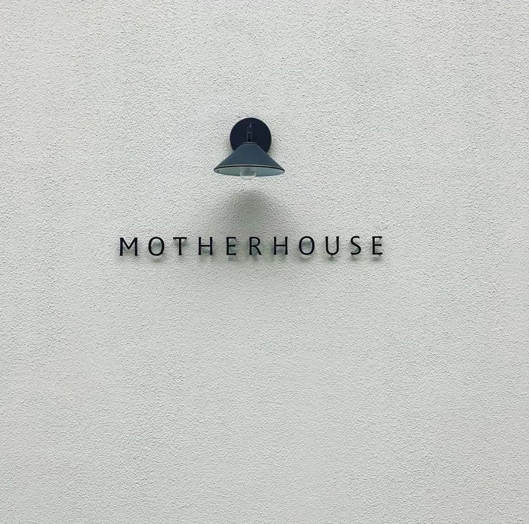 轻奢女包品牌店motherhouse 日本 女包 格子 阵列 麻布 手工 logo设计 vi设计 空间设计