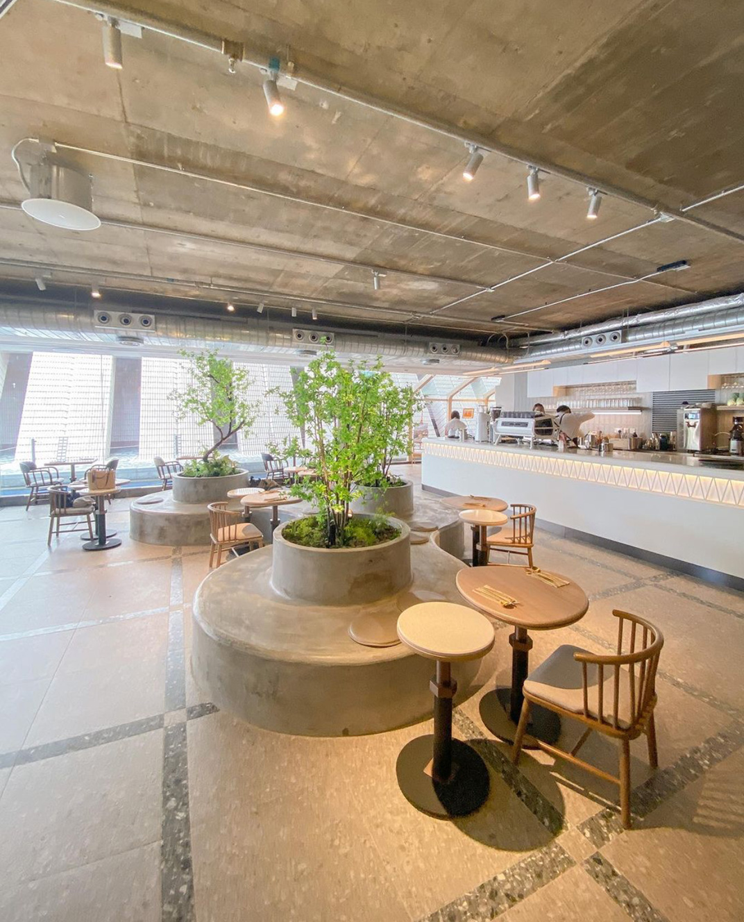 文化中心里的咖啡店 香港 咖啡店 展览 手工坊 音乐 电影 绿植 融合餐厅 logo设计 vi设计 空间设计
