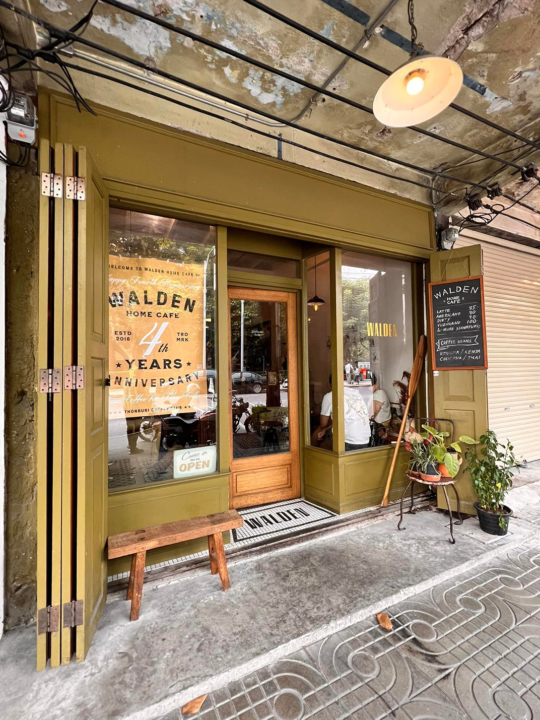 咖啡馆Walden Home Cafe 泰国 咖啡店 复古 马赛克 老社区 logo设计 vi设计 空间设计