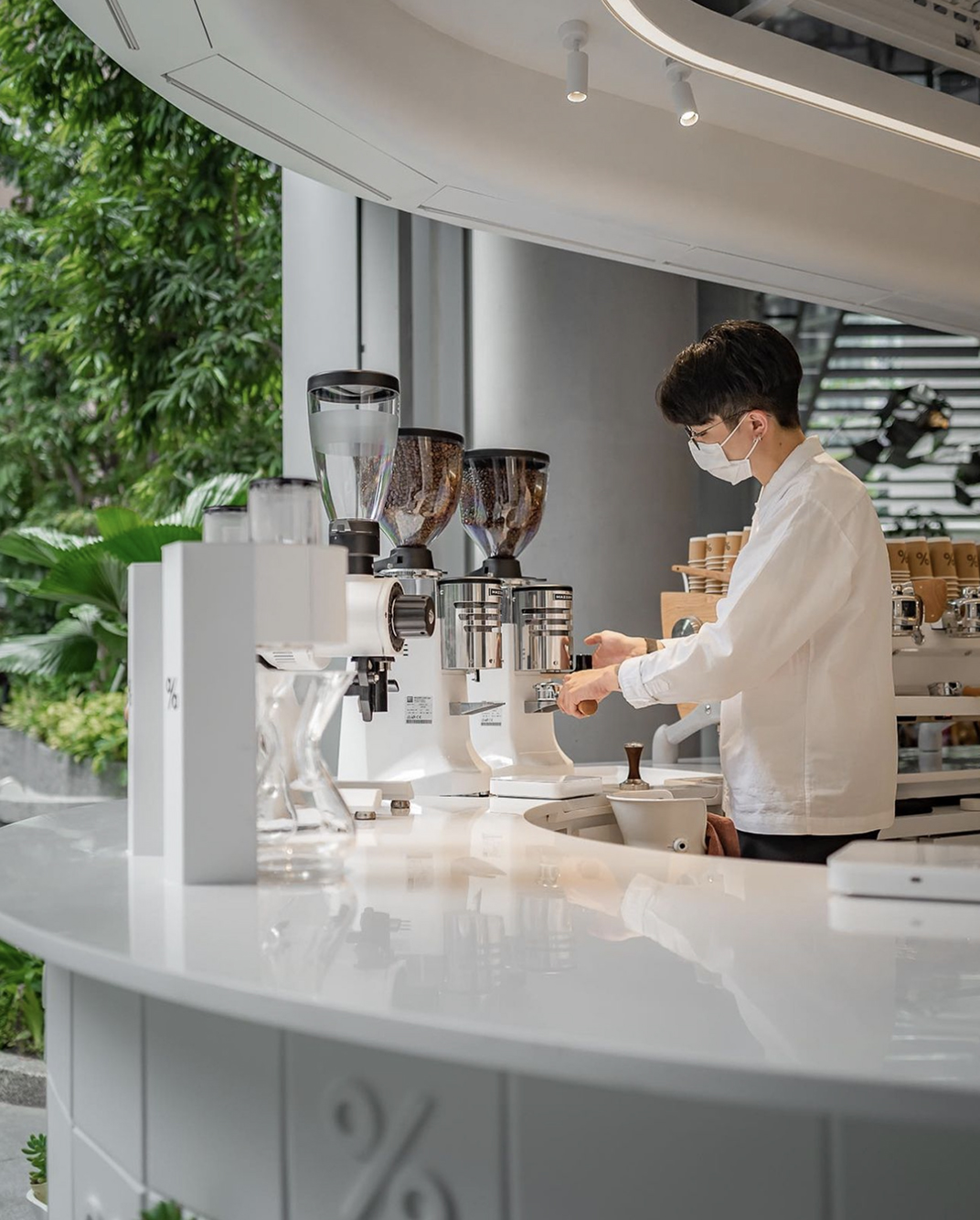 漂亮极简咖啡店Arabica 新加坡 北京 上海 珠海 成都 武汉 杭州 广州 香港 澳门 logo设计 vi设计 空间设计