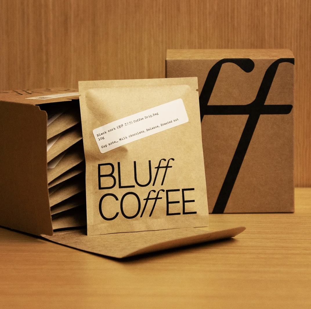 咖啡店bluffcoffee 韩国  北京 上海 珠海 广州 武汉 杭州 佛山 香港 澳门 logo设计 vi设计 空间设计