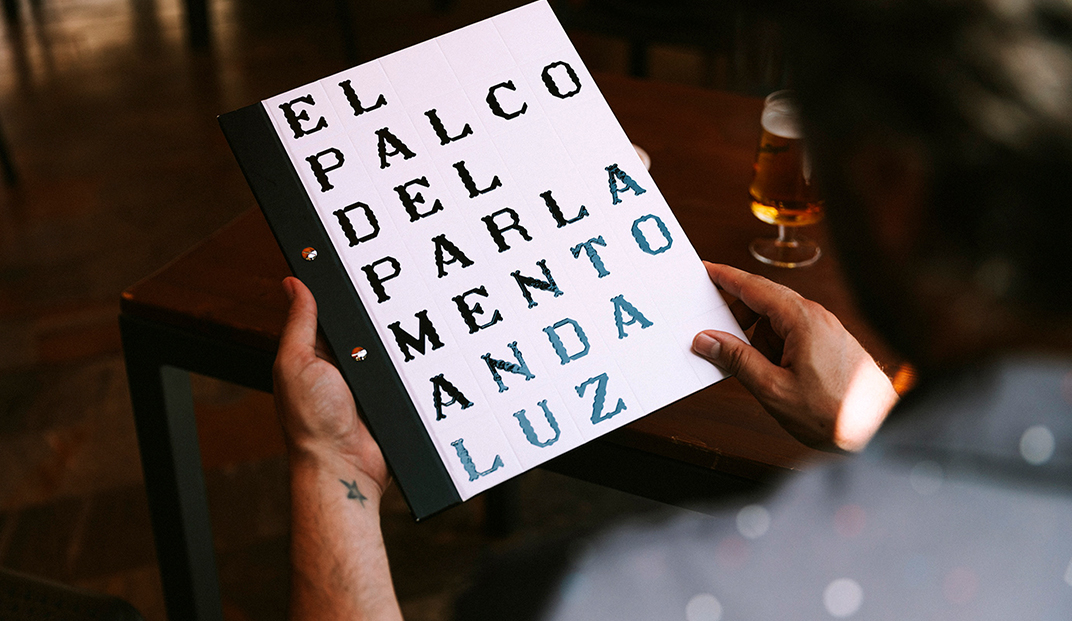 手工字体餐厅logo设计，西班牙 | Designer by Rubio & del Amo
