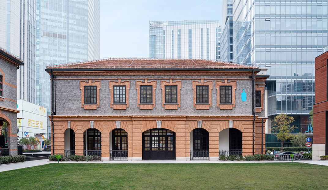 历史建筑改造蓝瓶咖啡馆BLUE BOTTLE COFFEE，上海 | Designed by 长坂常