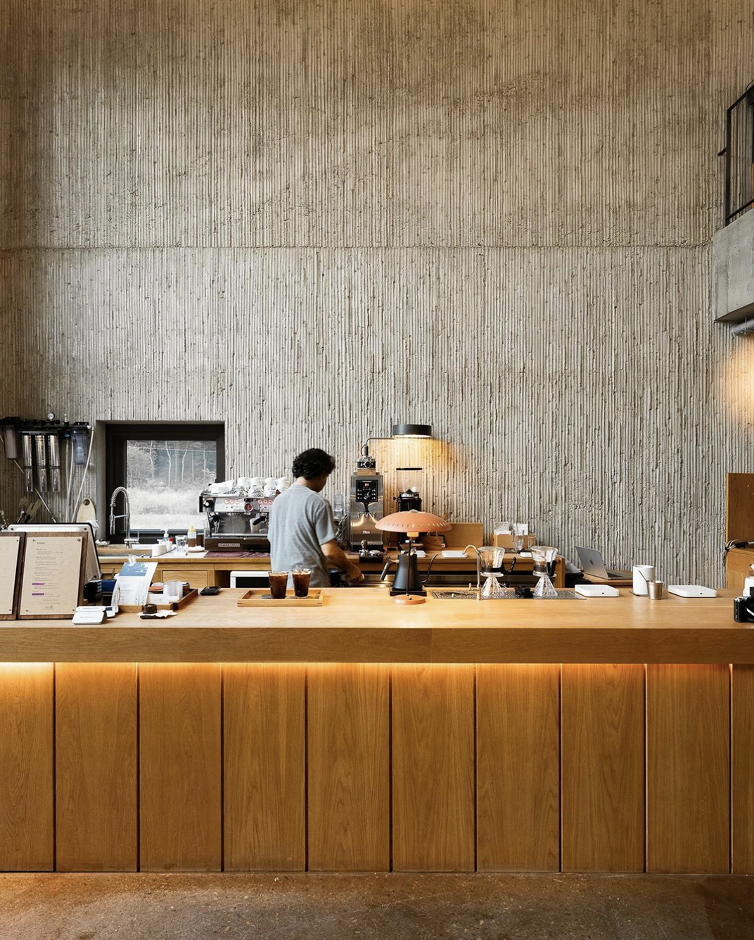 工作室和书籍 画廊 咖啡厅空间Suyeonmokseo 韩国 深圳 上海 北京 广州 武汉 咖啡店 餐饮商业 logo设计 vi设计 空间设计