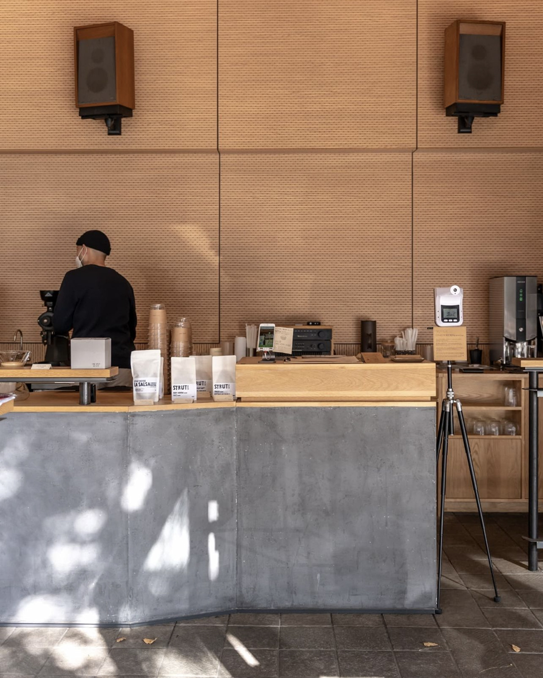 浅木色咖啡馆 带来的清新气息 韩国 釜山 上海 北京 广州 武汉 咖啡店 餐饮商业 logo设计 vi设计 空间设计
