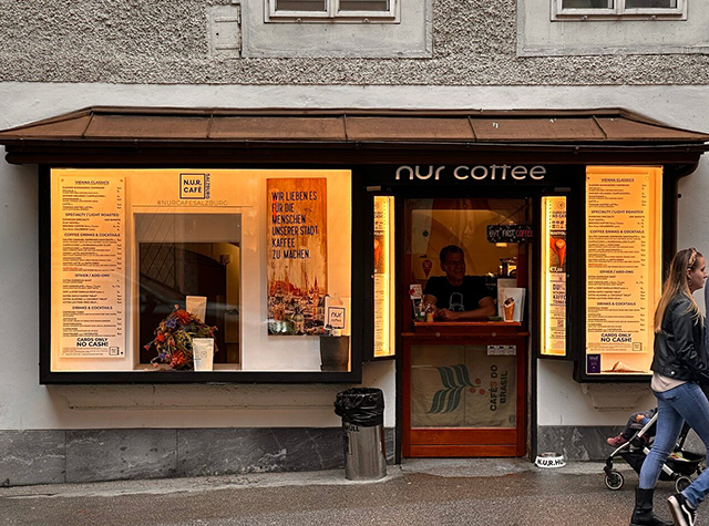 奥地利网红咖啡店NUR COFFEE