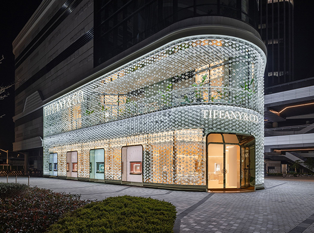 蒂芙尼（Tiffany & Co.）专卖店钻石门头设计，上海 | Space design by Nina Frolova