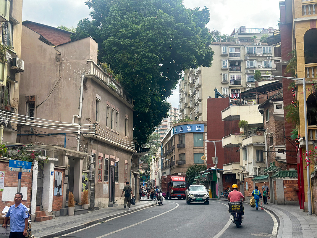 广州 广州旅游 门头设计 招牌设计 装修设计 咖啡店 酒馆 零售空间 空间设计 字体街拍 上海 北京 杭州 成都