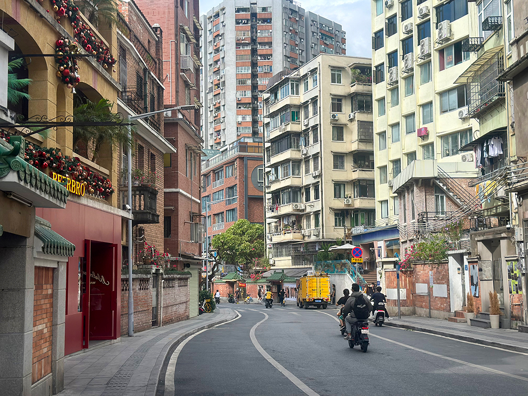 广州 广州旅游 门头设计 招牌设计 装修设计 咖啡店 酒馆 零售空间 空间设计 字体街拍 上海 北京 杭州 成都