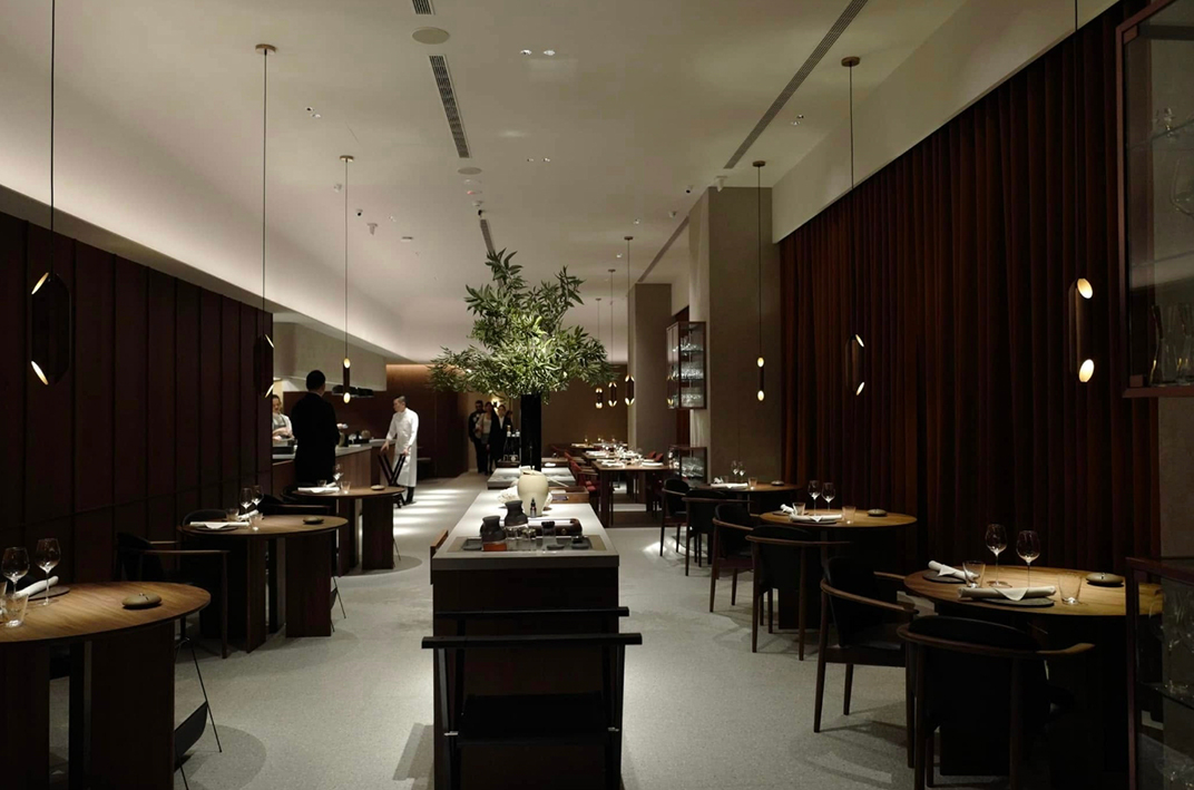 台北米其林餐厅Logy空间设计 台湾 广州 武汉 咖啡店 门头设计 vi设计 空间设计