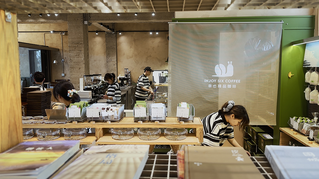 云南 昆明 弥勒 旅游 门头设计 视觉餐饮 招牌设计 空间设计 咖啡店 饮品店 餐厅